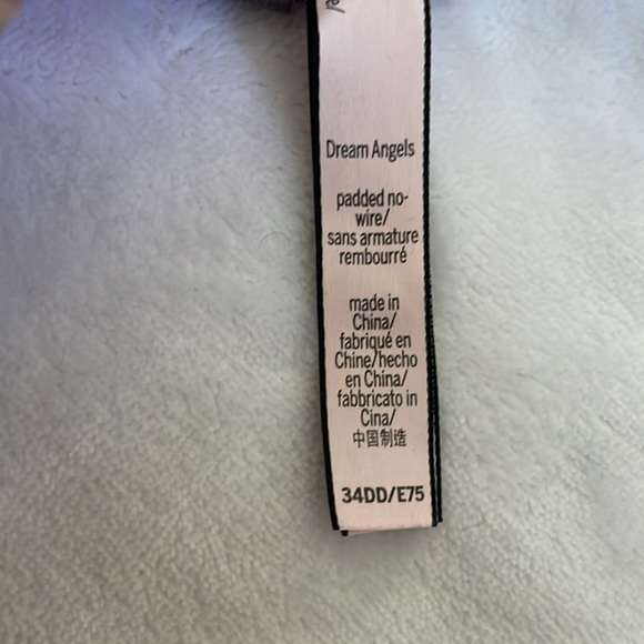 Victoria’s Secret Bra - Picture 3 of 3